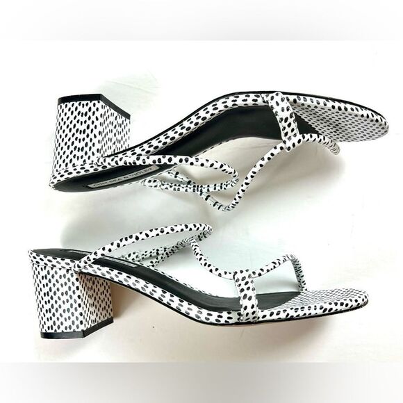Chelsea & Violet Black and White Women's Sandals - Picture 3 of 8
